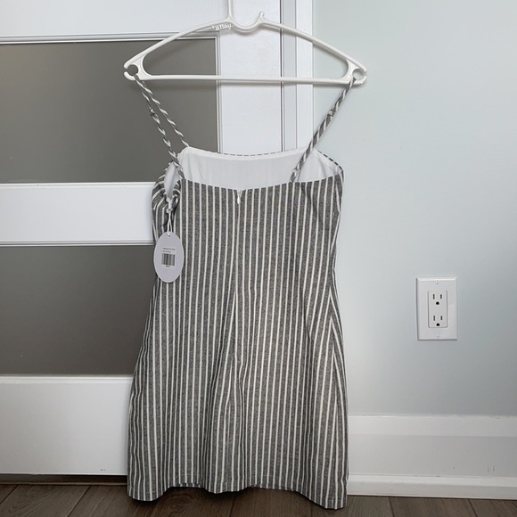 NWT Princess Polly striped grey dress - Picture 3 of 5
